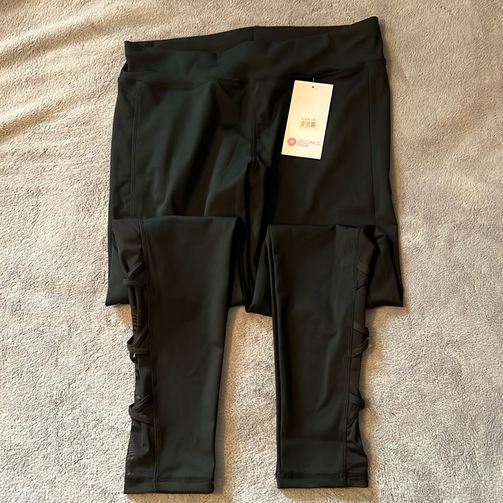 Black leggings